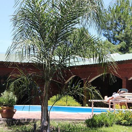 Hotel Tupasy Colonia Carlos Pellegrini Exterior foto